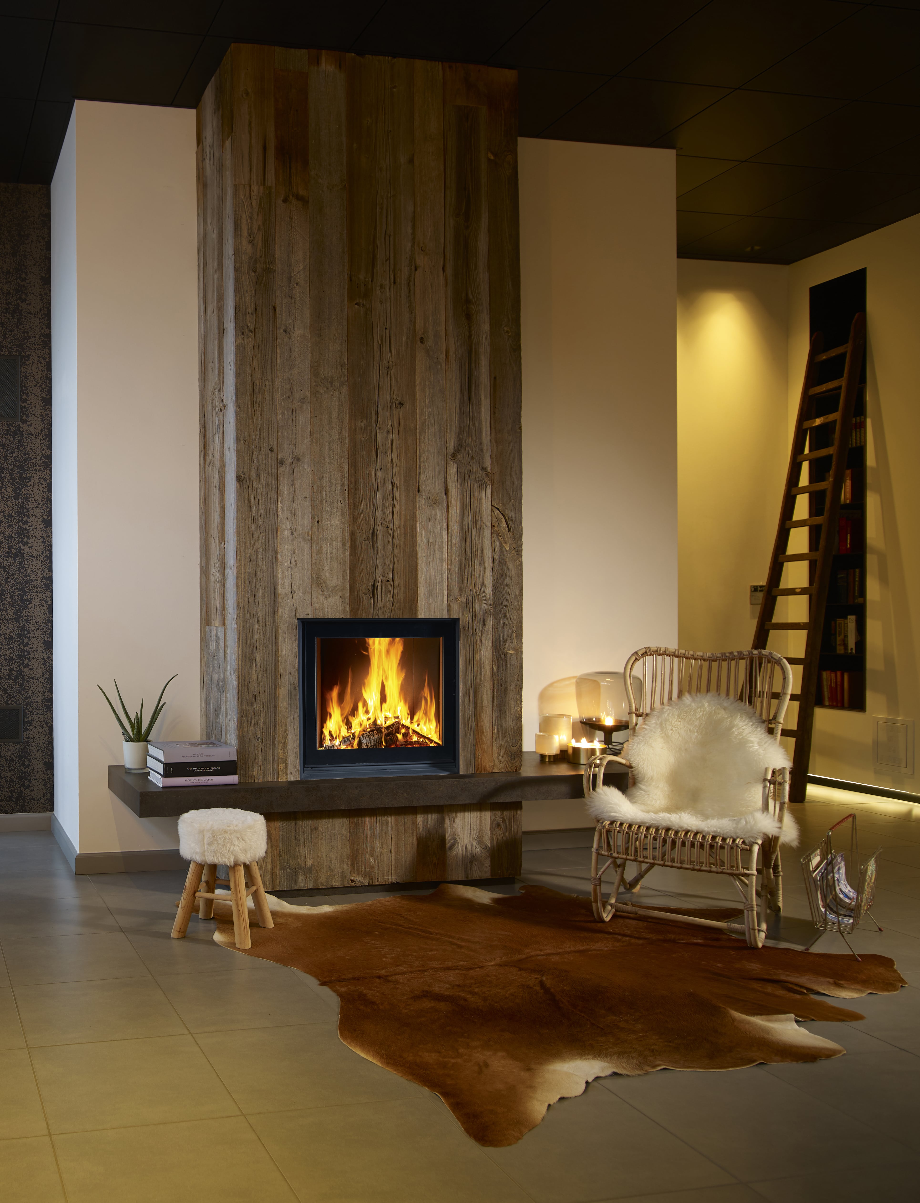 Photo Built-in woodfireplace Lodge 70